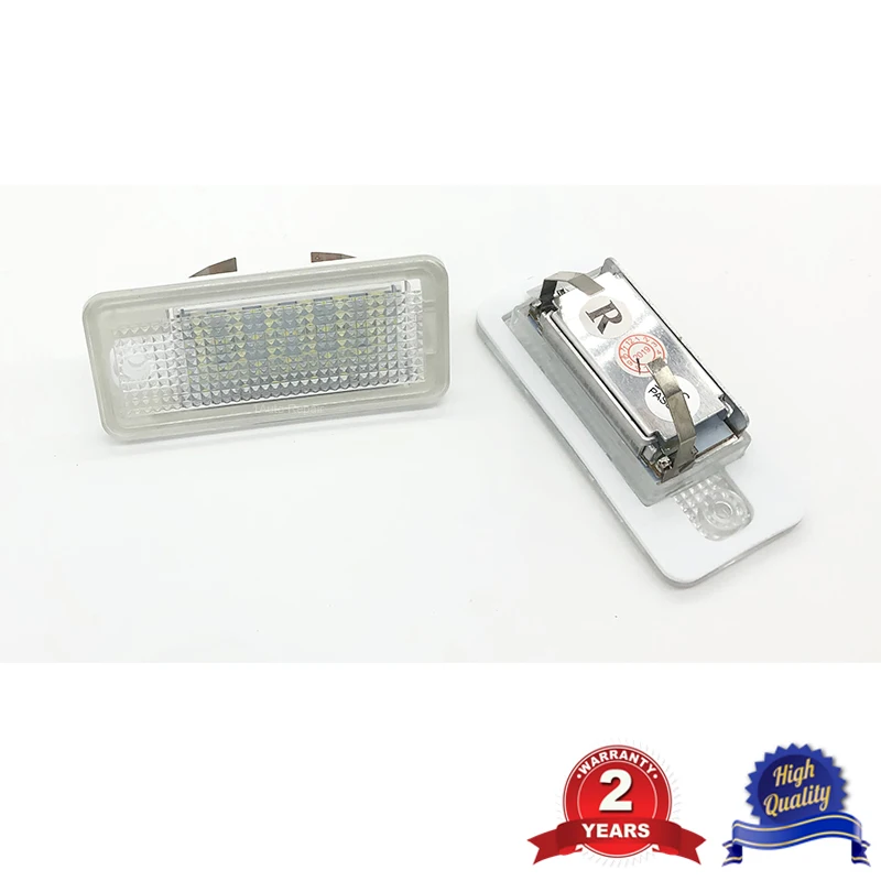 Sepasang lampu pelat lisensi LED untuk Audi A3 S3 A4 B6 B7 S4 A6 C6 S6 Q7 4L Canbus 8E0807430A 8E0943021B