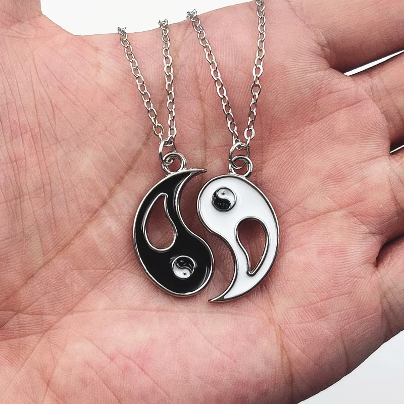 New Fashion Eight Diagrams Black And White Yin Yang Gossip Lover  Pendant Short Long DIY Necklace Factory Price Handmade Jewelry