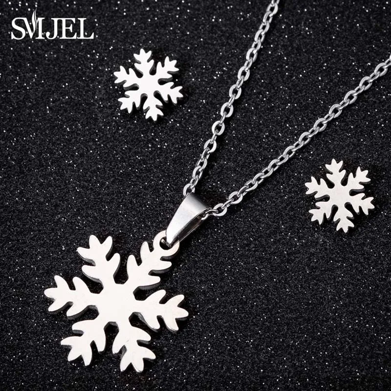 Winter Fashion Snowflake Necklace & Earrings Set