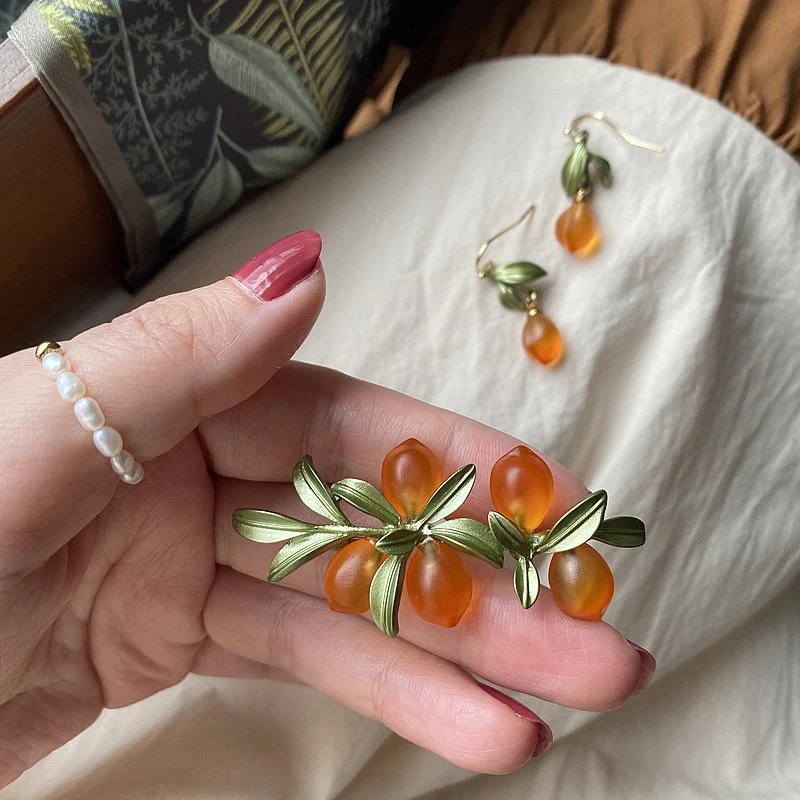 Luxury Design Glazed Plant Green Leaves Brooches For Literary Retro Woman Girl Student Suit Party Corsage Brooch Accessories