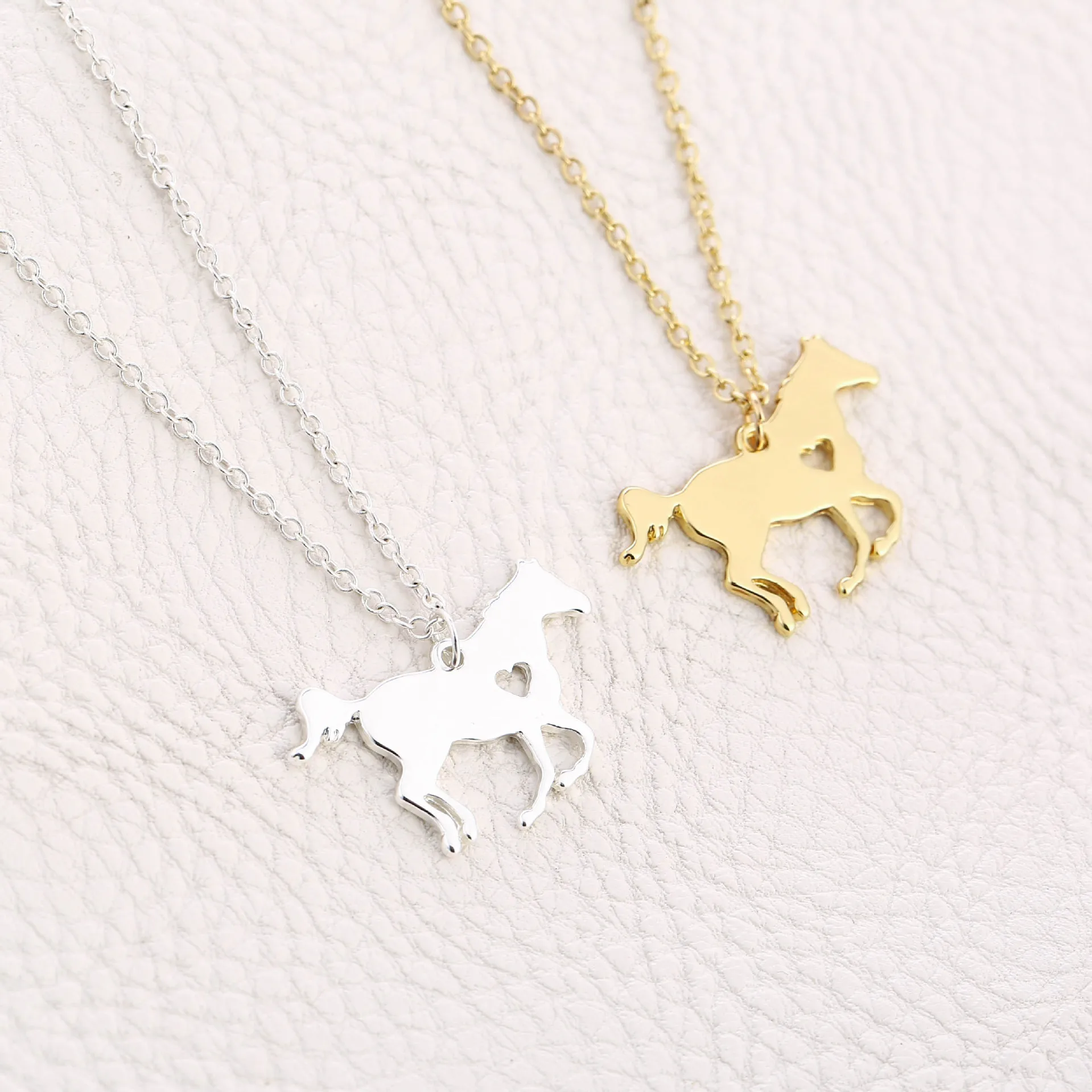 European And American Flying Horse Necklace Contracted Love Animal Pendant Neck Chain