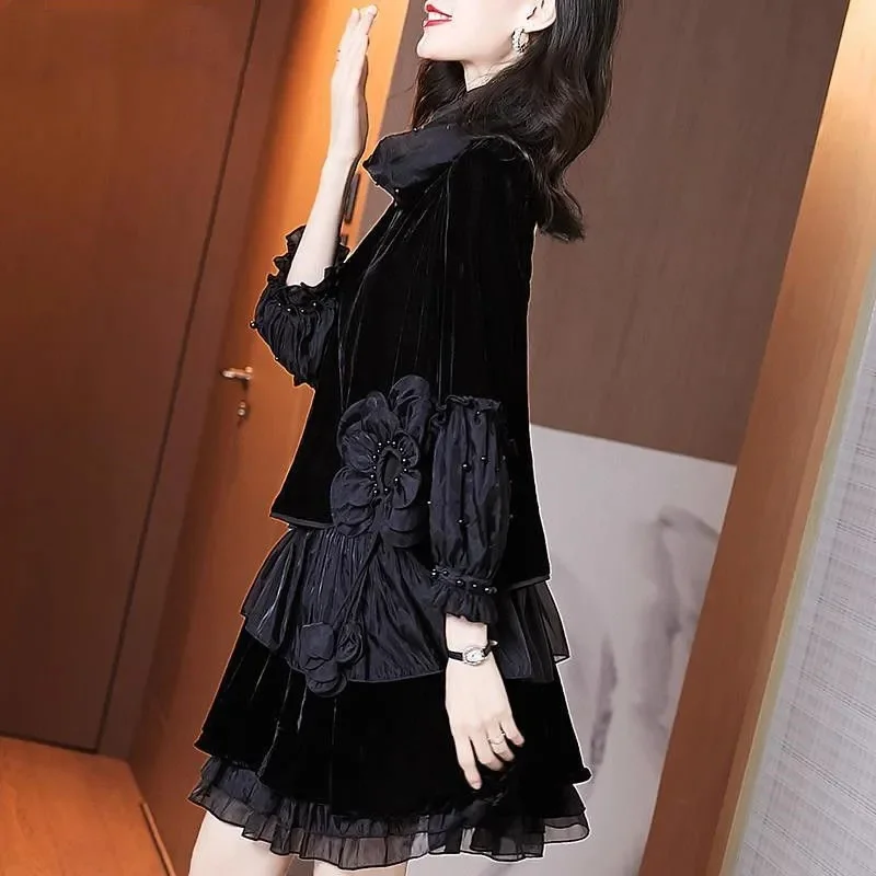 2022 Autumn Winter New Women Hepburn Style Little Black Dress Female grace Cover Belly Look Thin Foreign Gold Velvet Dress A1112