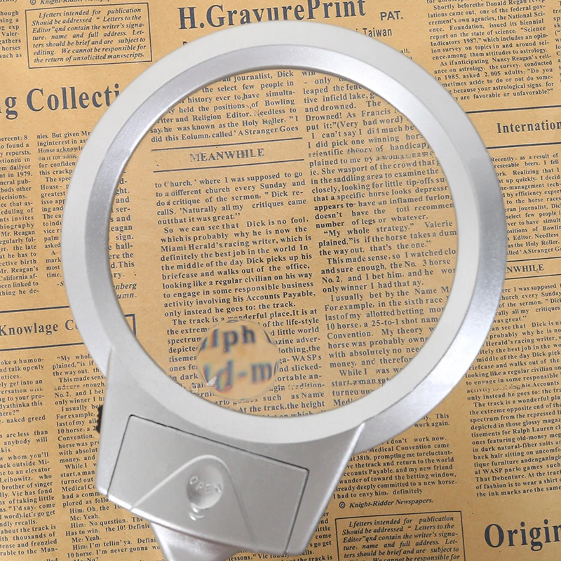 107mm Large Lens Table Magnifier with Metal Clip, 2.5X 5X Desktop Magnifying Glass With Led Light for Reading Repair Watching