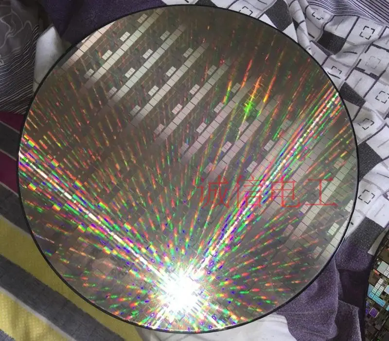 12 Inch Silicon Wafer Chip, Pattern Will Be Sent Randomly