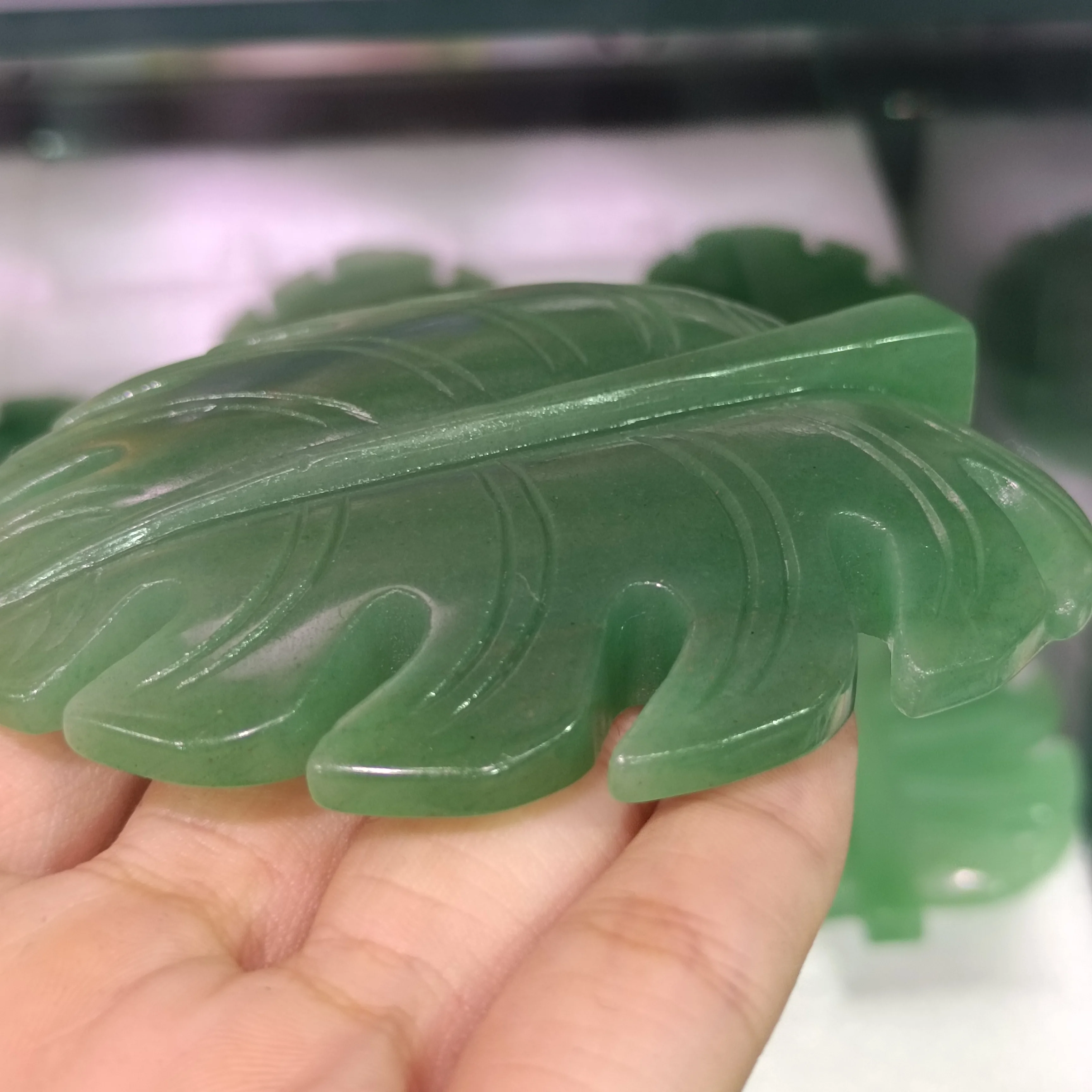 7-9ซม.1Pc ธรรมชาติสีเขียว Aventurine Leaf Figurine หิน Monstera Deliciosa ตกแต่ง