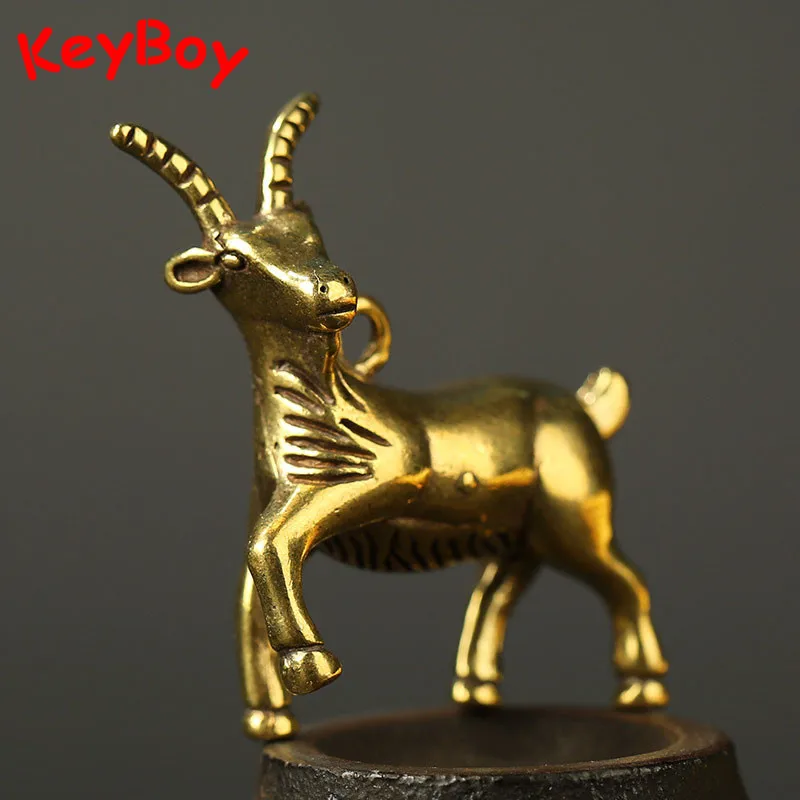 Vintage Copper Goat keychain Pendants Trinkets Brass Animal Model Sheep Desktop Ornaments Men Car Key Chain Rings Women Hanging