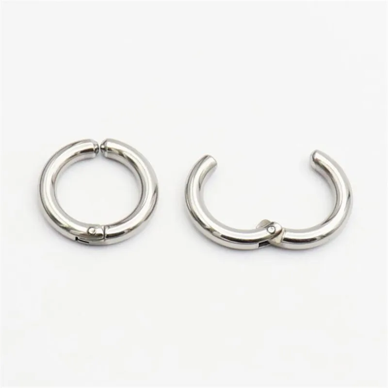 Große Creolen aus Edelstahl, 1 Paar, runde Form, 3 mm x 12 mm, Herren, Farbe: Schwarz. – Detail 3