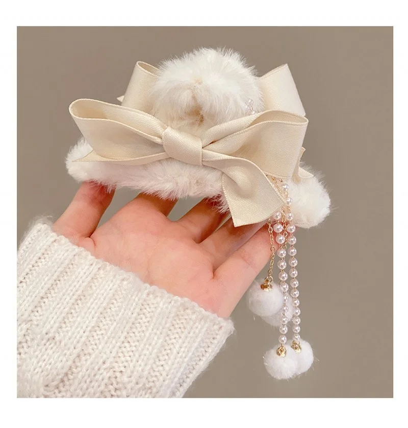 New Elegant Claw Clips Temperament Grab Butterfly Metal Hair Accessories Headdress Hairpin Back Plush Tassel Shark Clip