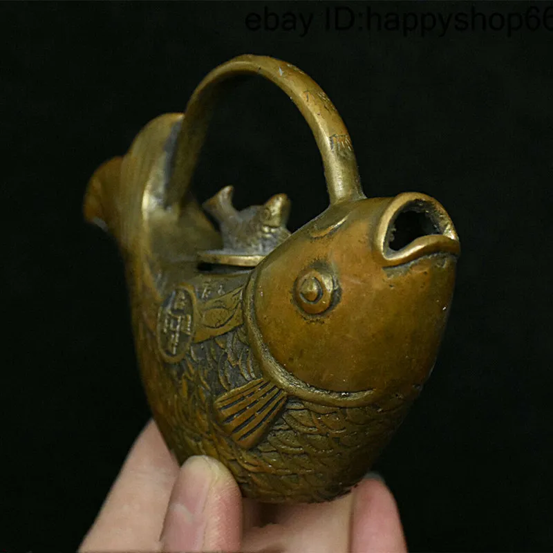 Collect Chinese Bronze Animal Fish Coin Wine Tea Pot Flagon Teapot Stoup Statue Desk Decoration Figurines Collection Ornaments