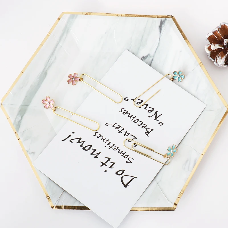 TUTU 5pcs/box cherry blossom Paper Clips De Papel Notes DIY Bookmark Metal Binder Clips Clips Notes Letter Paper Clips H0333