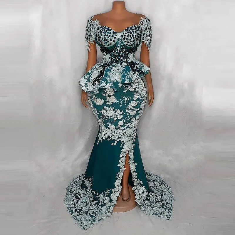 Vestidos de graduación de sirena con cuentas principales, vestidos de noche con escote transparente Aso Ebi, Peplum de encaje, vestidos con abertura lateral