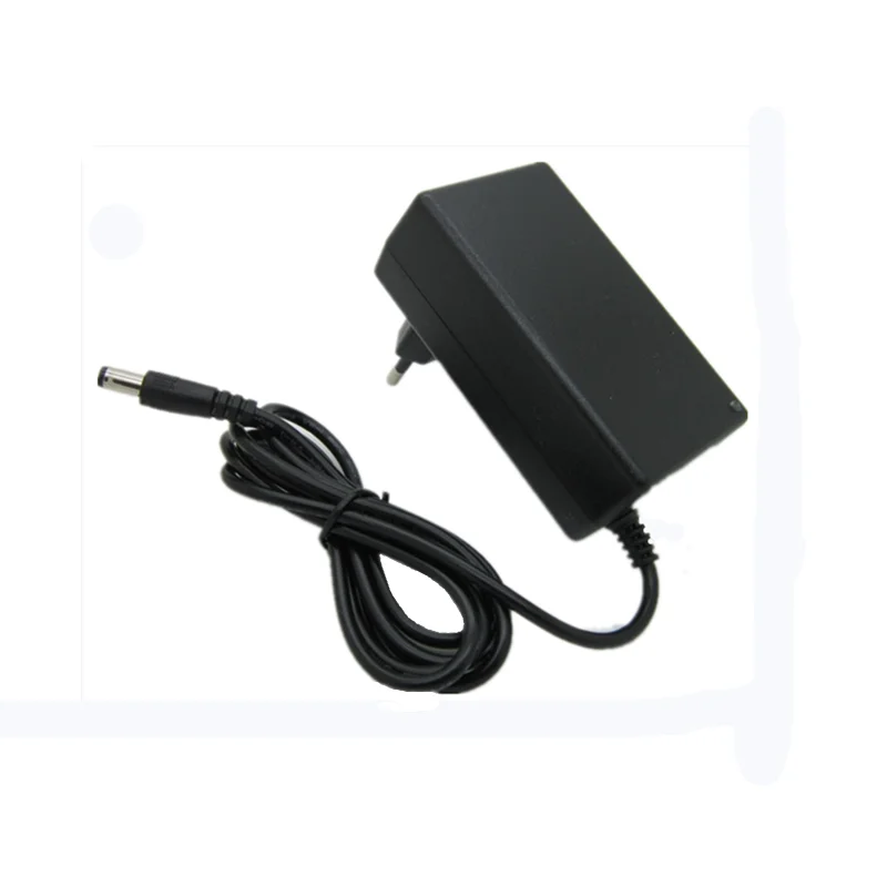 1PC 100V-240V 12.6V 2A 18650 lithium battery charger 12 V Volt power adapter DC 5.5*2.1MM power supply 12.6 V 2 A free shipping