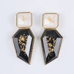 2025 New Gold Plated Resin Irregular Geometric Statement Earrings Women Indian Ethnic Large Drop Earrings Jewelry
