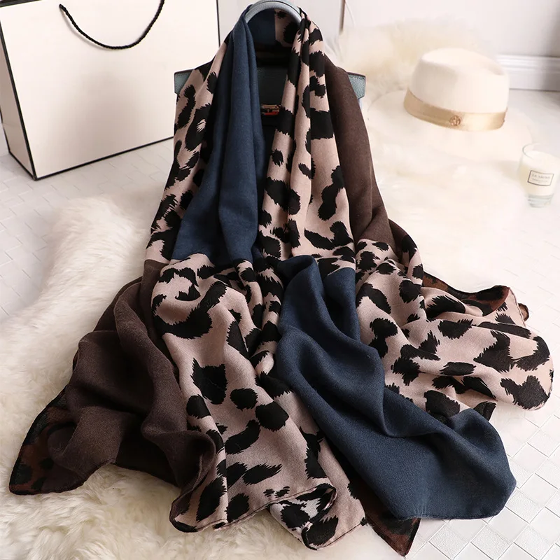 2024 Autumn winter women beach quality shawl cotton scarf lady fashion scarves bandana pashmina wrap hijab muffler