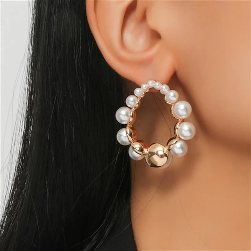 MANGOSKY Fashion Vintage elegant Baroque wreath earrings fashion sweet studs