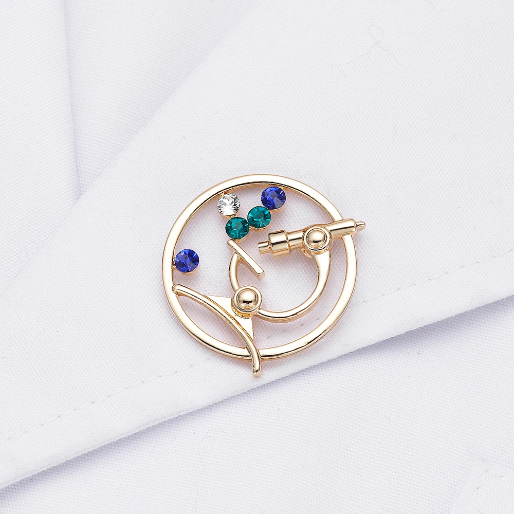 Cute Crystal Pin Metal Brooch Microscope Medical Trendy Jewelry Gift Biology Chemistry Student Silver Color Pins Women Gift