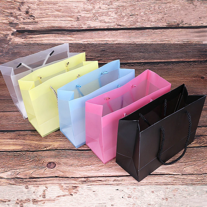 100pcs/lot 5 Colors Frosted PVC plastic gift bags with handle waterproof transparent PVC bag clear handbag party favors bag