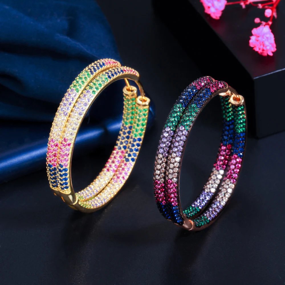 CWWZircons Trendige zweifarbige Regenbogen-Zirkon-Kreis-Creolen für Damen, Schmuck, Hip-Hop, Pendientes Mujer, Großhandel E0440 – Detail 6