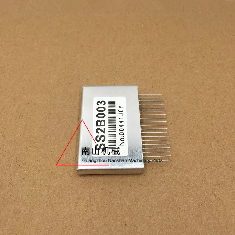 Hitachi Kobelco SK200 Throttle Motor Motor Drive Module Chip Computer Board SS2B003 excavator parts