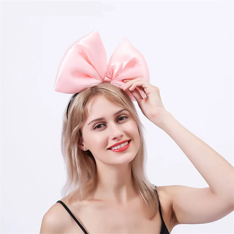 The Hot Oversized Bow Headband Exaggeration Acting Cute Cloth Hair Bands For Women Europe And America Popular Holiday Party Head