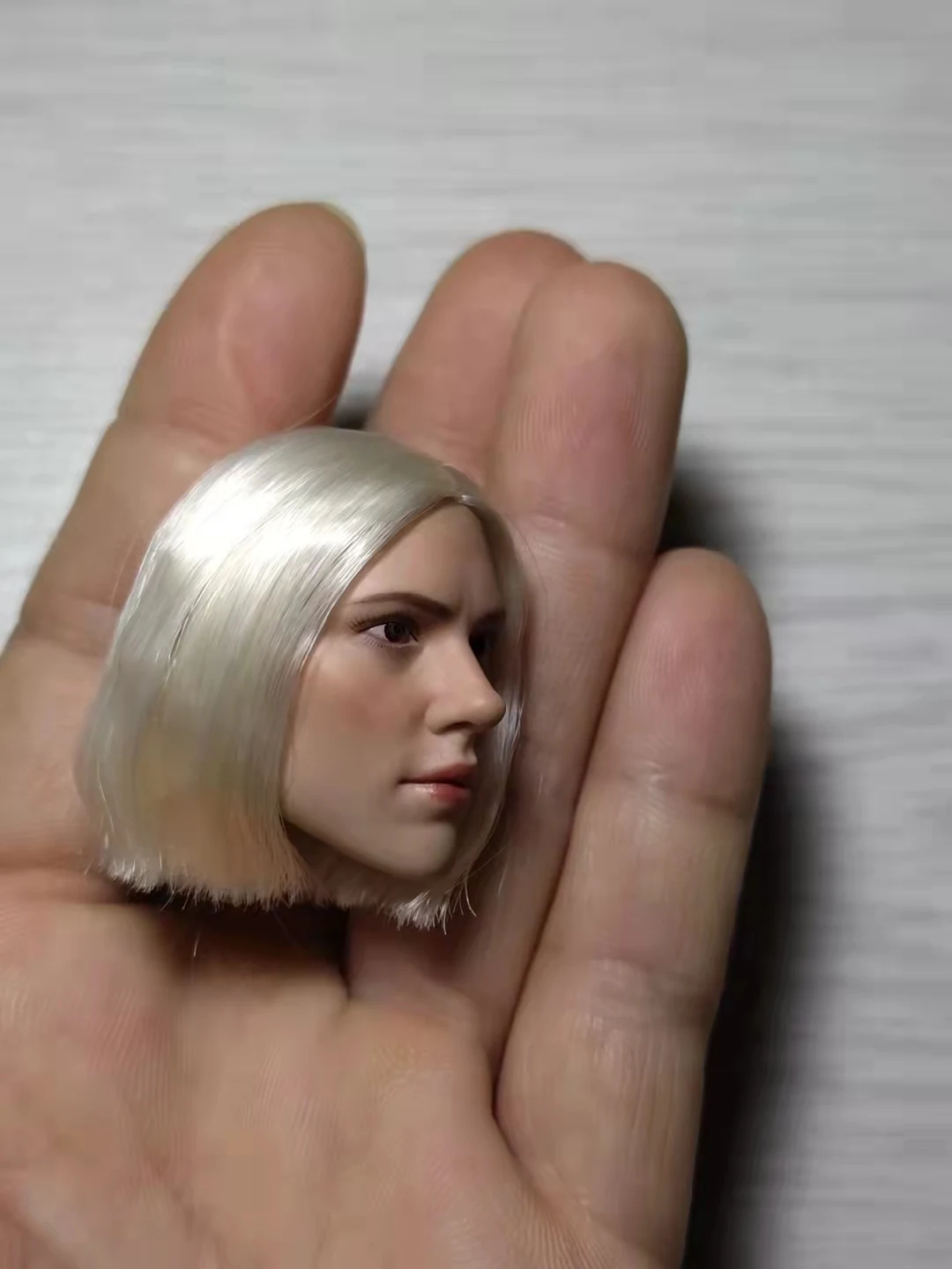 1/6 جندي أرملة أخت أسود أرملة رأس زرع شعر الأرملة منحوتة أبيض طويل مجعد الشعر الجندي دمية نموذج