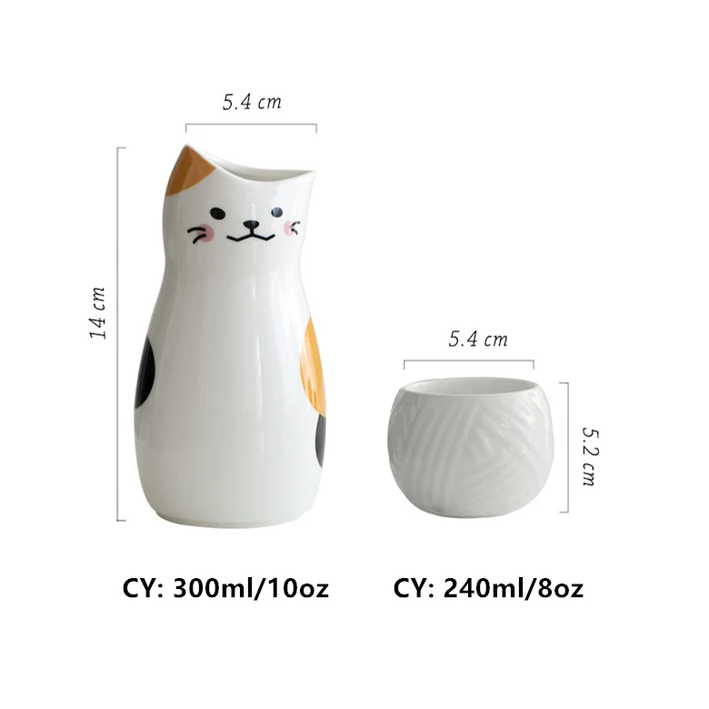 3pcs Maneki Neko Ceramic Sake Set Japanese Lucky Cat Wine Set (1 TOKKURI Bottle 300ml 2 OCHOKO Cups) Cute Wine Glass Pot Bar Set