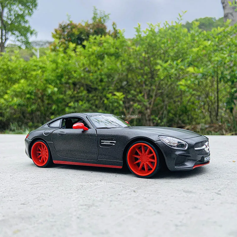 Maisto 1:24 Mercedes-Benz SLS AMG ROADSTER Simulation Alloy Car Die-casting Model Crafts Decoration Collection Toy Tool Gift