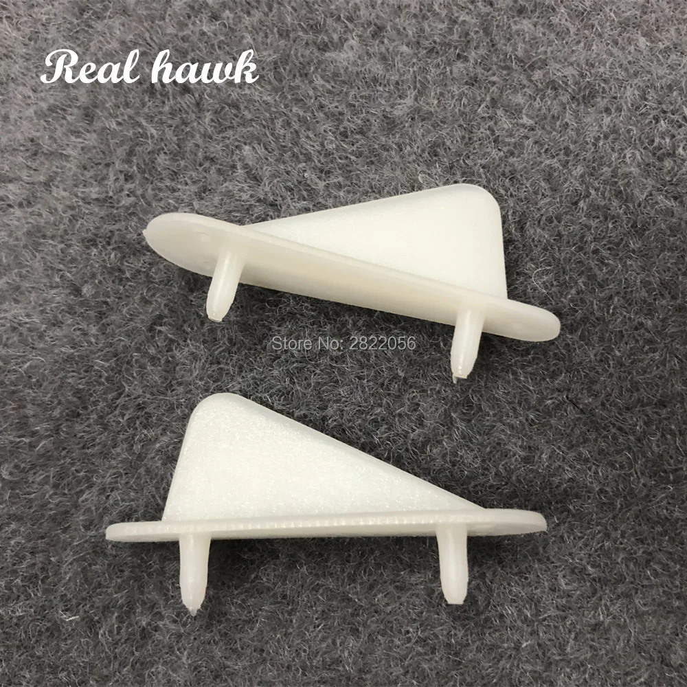 4pcs White triangular nylon fixed tip protector wing retainer Wing Skids Prevent wing friction damage fixed-wing aircraft parts