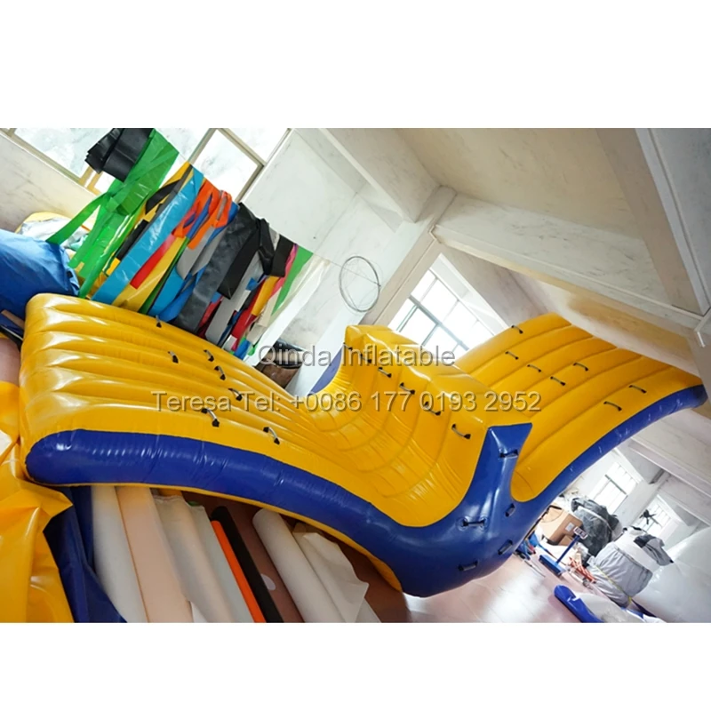 

Inflatable 6M Pool Floats Flying Toward Boat Inflatable Swing Trampoline Inflatable Seasaw Water Park