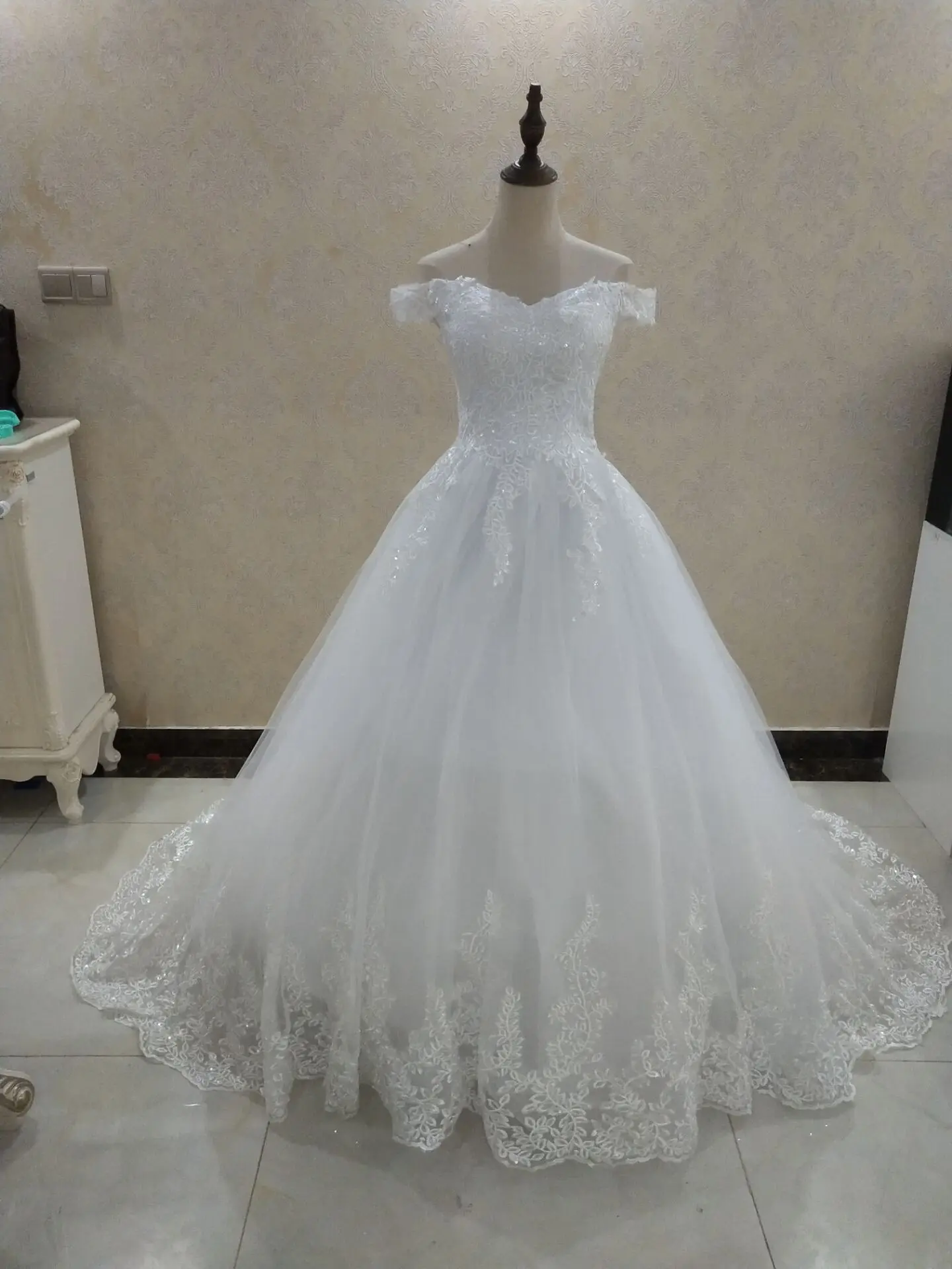 ZJ9171 vestido de novia personalizado 2024 con encaje brillante y hombros descubiertos para mujer, escote en forma de corazón, longitud completa, con cordones en la espalda, boda nupcial