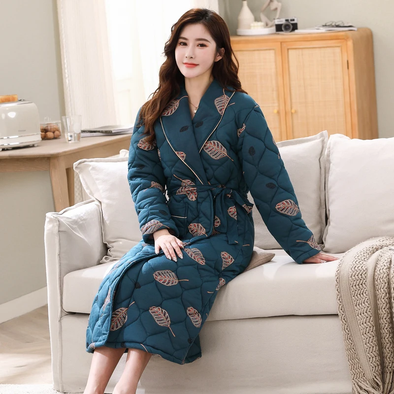 Winter Women Leaf Robe Wedding Bride Bridesmaid Robe Gown Printed Sleepwear Lengthen Peignoir Homme Cotton Quilted Nightgown