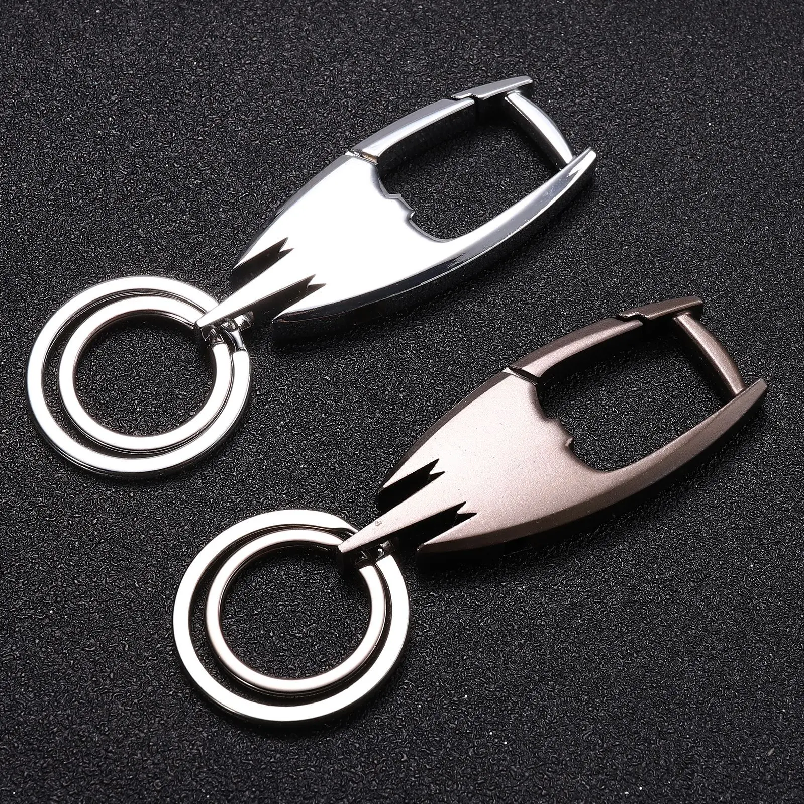 New Creative Bat Shape Metal Keychain Men And Women Simple Key Accessories Party Gift Ornaments K4060