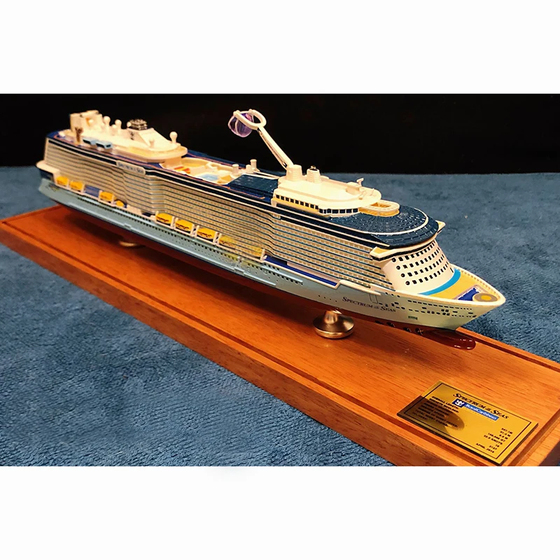 40 Cm Cruise Ship Model 1: 900 Ocean Spectra Simulation Luxury Cruise Ship Exquisite Decoration Gift Model