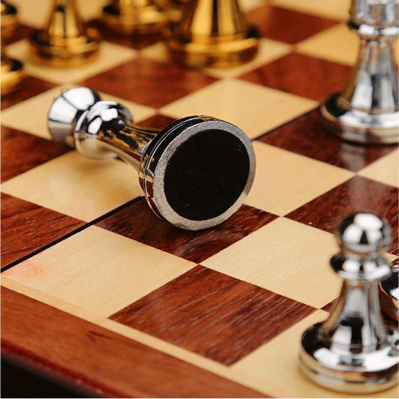 Gold Silver Luxury Zinc Alloy Chess Figures 30*30*2.8cm Wooden Chess Set Folding Retro Home Chess Decoration Set Chessboard Game