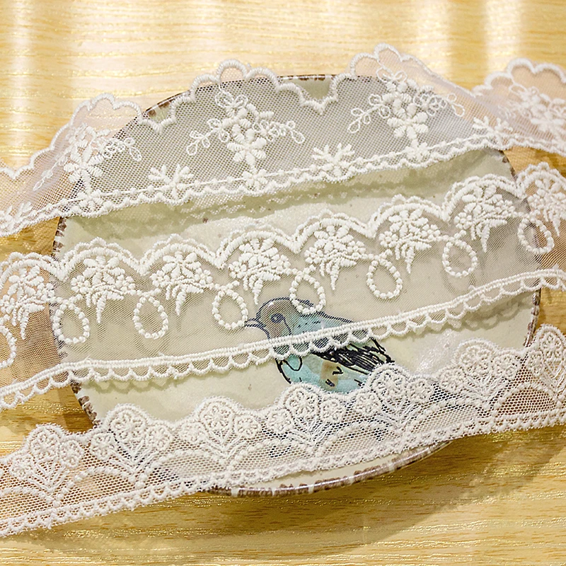 Hot 3yards/lot Retro Beige Cotton Good Quality Net Flower Embroidered Lace Trim for Baby Doll/Pet Clothes/Curtain/ Dress X1314