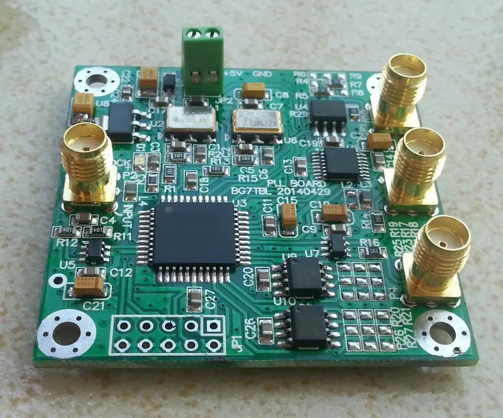 Input 10M, output 100M, 22.5792m, 24.576m frequency conversion board