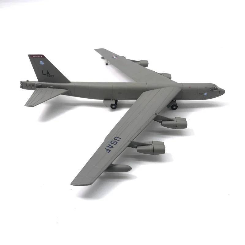 1：200Boeing B-52 Stratofortress Strategic Bomber Metal Airplane USAF Nsmodel