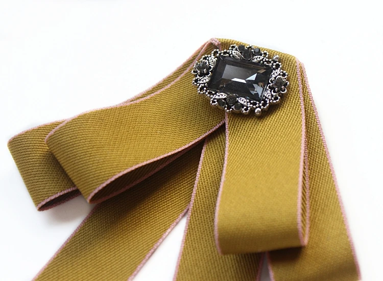 Korean Band Perle Fliege Broschen für Frauen Kristall Strass Krawatte Pins männer Anzug Hemd Collor Kleidung Zubehör – Detail 13