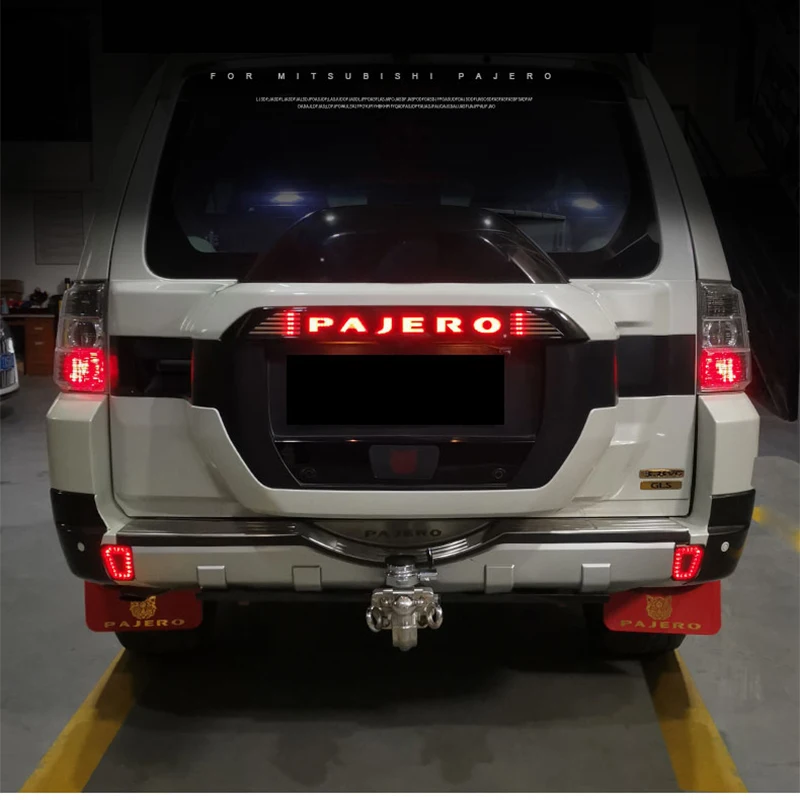 For Mitsubishi Pajero Rear Bumper Lights Assembly V97 V93 V87 Bobcat Reversing Light Multifunctional Rear Fog Lamp Modification