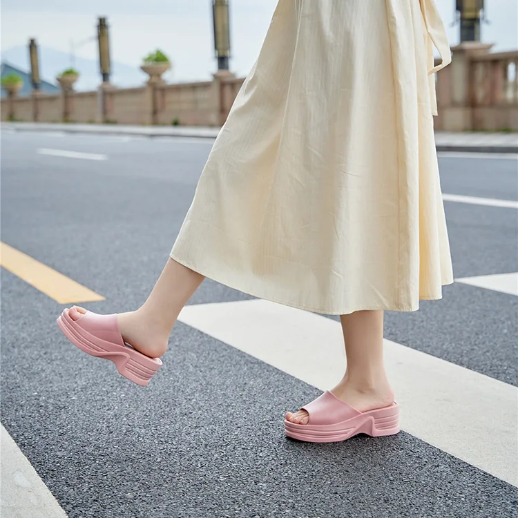 Summer 2022 New Wedge Slippers Women Fashion PVC Slides Women Indoor Outer Wear Sandals Slippers Beach Platform Shoes Women