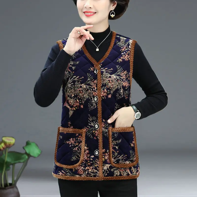 2025 New Middle-Aged Elderly Women Vest Jacket Autumn Winter Parkas Padded Warm Cotton Vest Coat Female Waistcoat Vest R1694