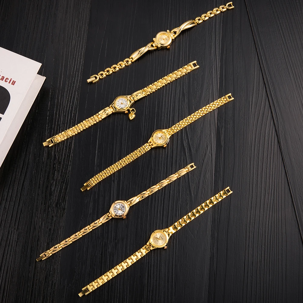 Women\'s Wristwatch Gold Bracelet Small Dial Elegant Watch with Heart Pendant Female Ladies Stainless Steel Wrist Watch for Women