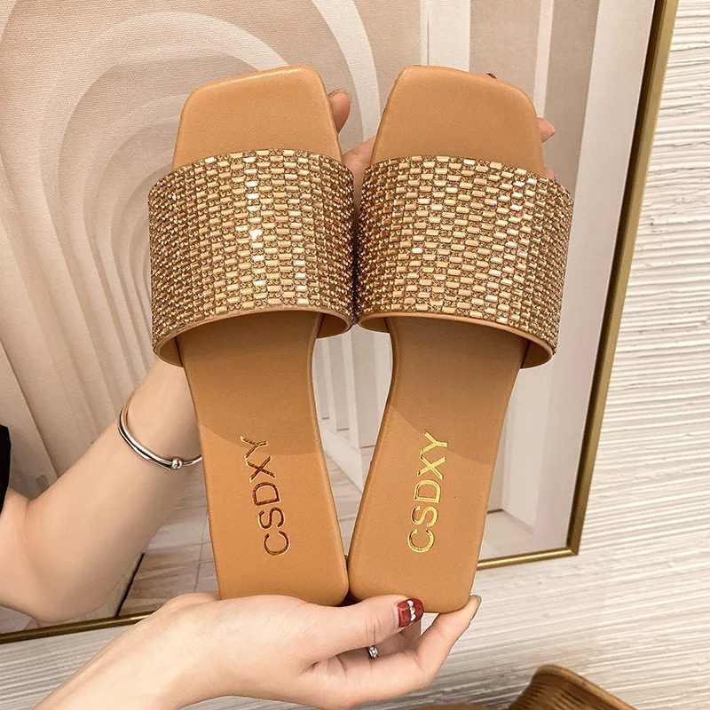 2021 Summer Brand Design Women Flat Heels Rhinestone Slide Fashion Flip Flops Gold Silver Mules Falt Heels Fuzzy Slippers Woman