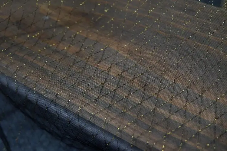 150cm Wide 1meter/lot Thin Tulle Fabric Veil Lace Fabric Material Grid Black White Gold Silver Thread Decoration X1087