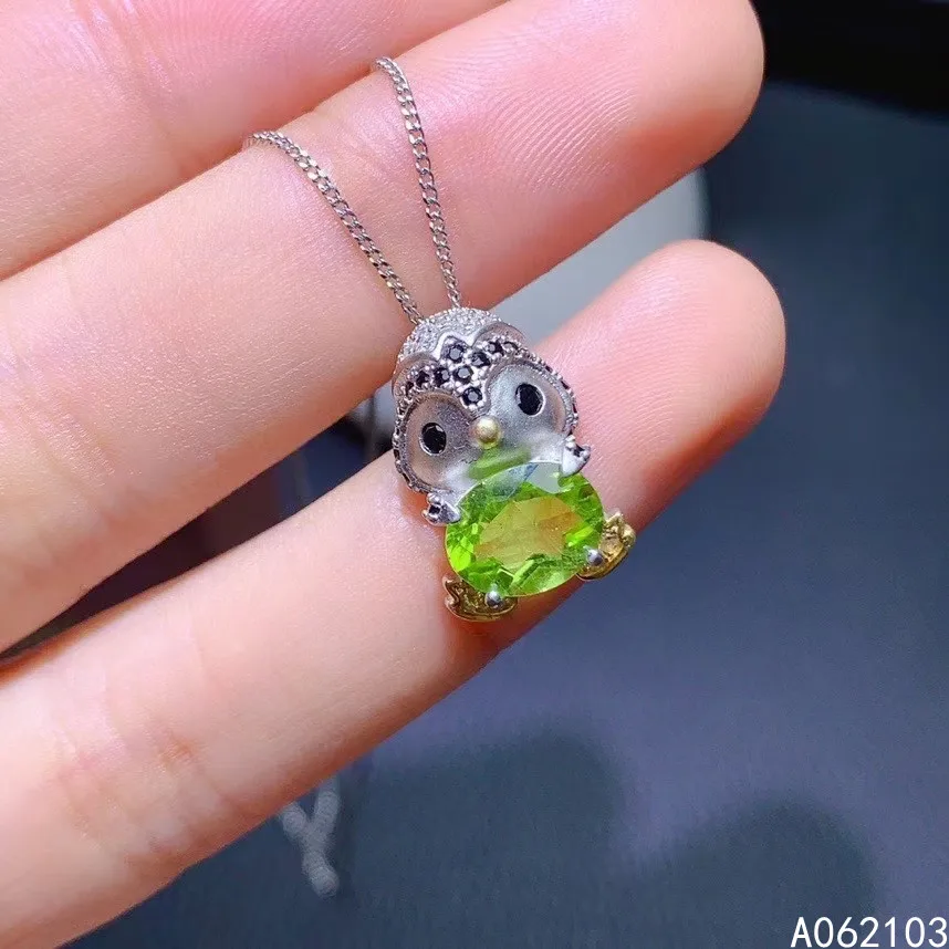 

KJJEAXCMY fine jewelry 925 Sterling Silver inlaid natural peridot Women's lovely fresh Penguin GEM PENDANT support detection