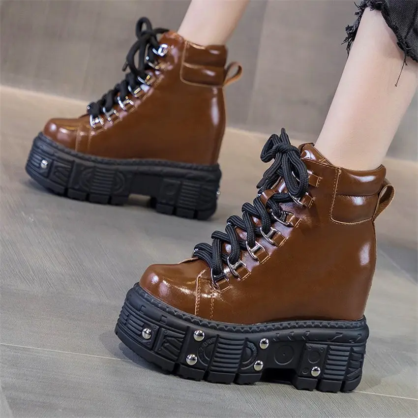 

Military Buckle Ankle Boots Women Genuine Leather Platform Wedge High Heels Chunky Motorcycle Creeper Oxfords Rivets Punk Goth