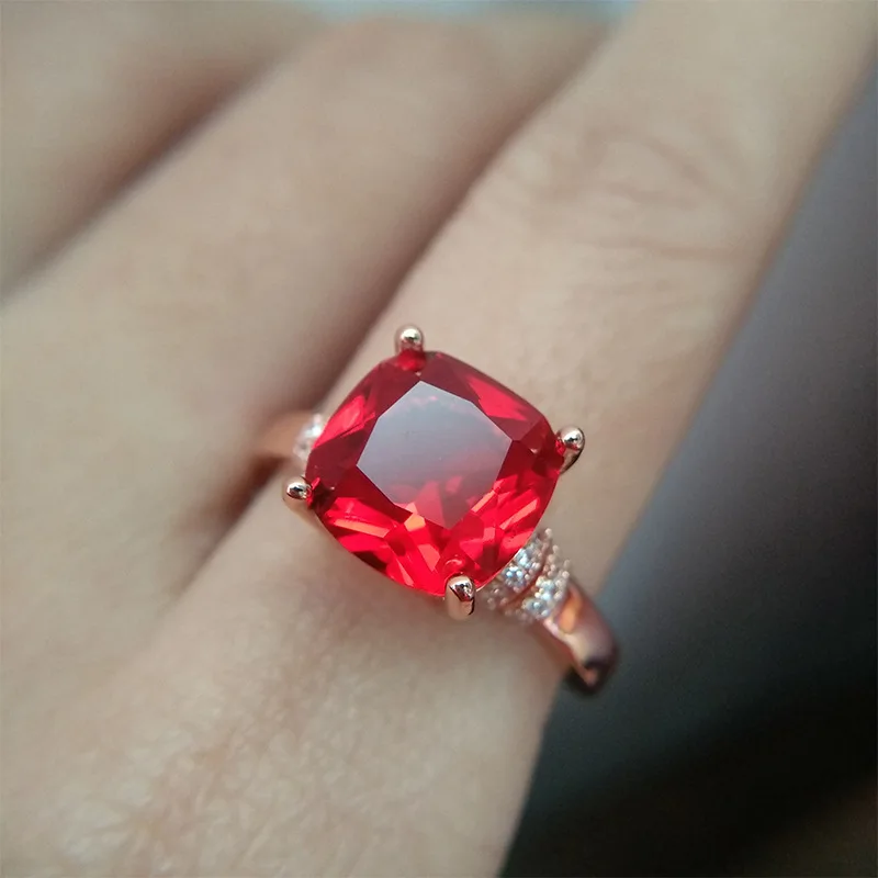 Classic 925 Silver Jewelry Ring with Ruby Zircon Gemstone Rose Gold Color Finger Rings for Women Wedding Party Gift Accessories