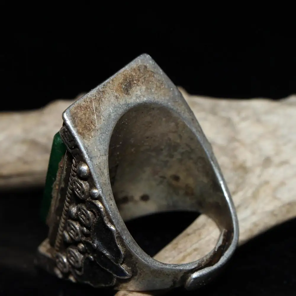 Chinese Old Craft Seiko Made Inlaid Jade Tibetan Silver Ring