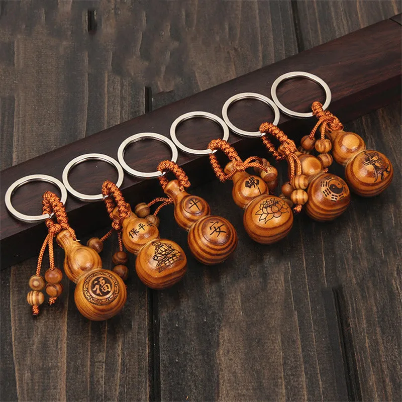 10pcs Chinese Traditional Good Luck Gourd Keychain Cute Mini Peach Wood Key Ring Wishful Lucky Pendant Car Keys Ornaments Gifts