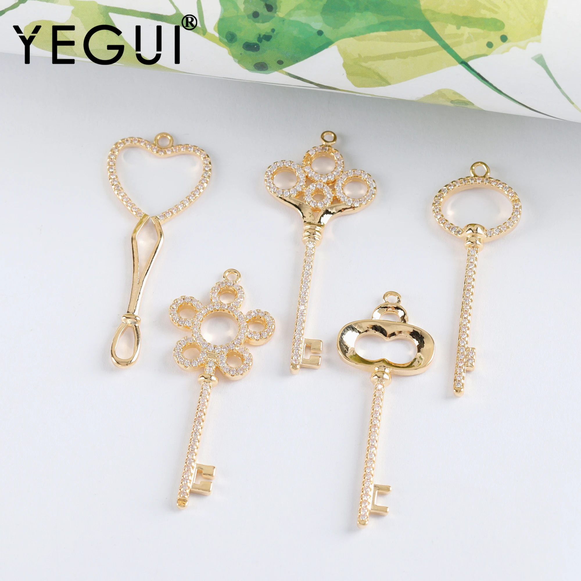 

YEGUI M1041,jewelry accessories,18k gold plated,copper metal,zircons,jewelry findings,charm,diy pendants,jewelry making,4pcs/lot